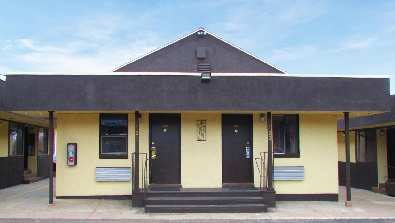 Magnuson Cedar Stadt Exterior foto