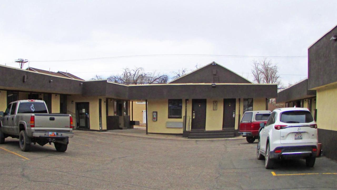 Magnuson Cedar Stadt Exterior foto