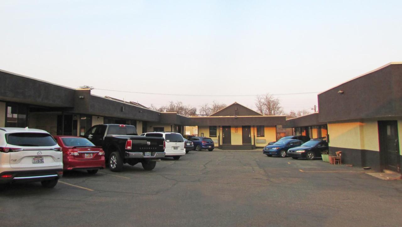 Magnuson Cedar Stadt Exterior foto